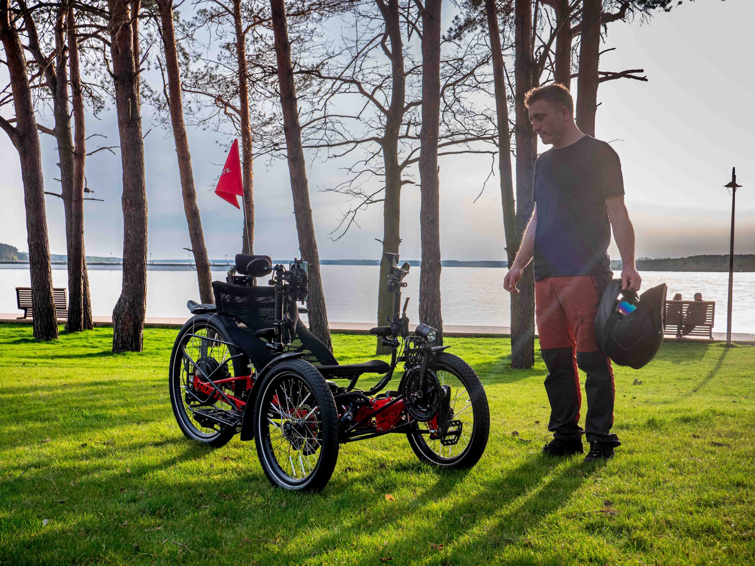 Dekers Hunter - Image 3